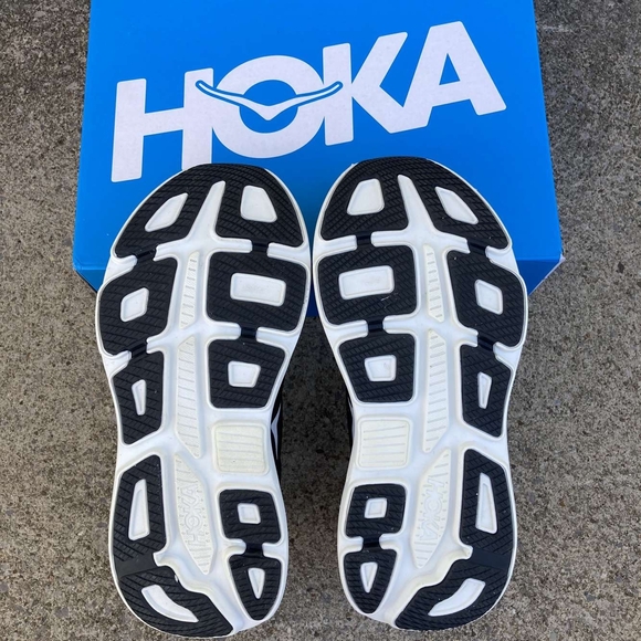 Hoka Bondi 9 - Black and White. Size 9 Mens - Picture 5 of 6